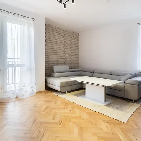 Sowinskiego Lakeside Calm By Bookinghost דירה