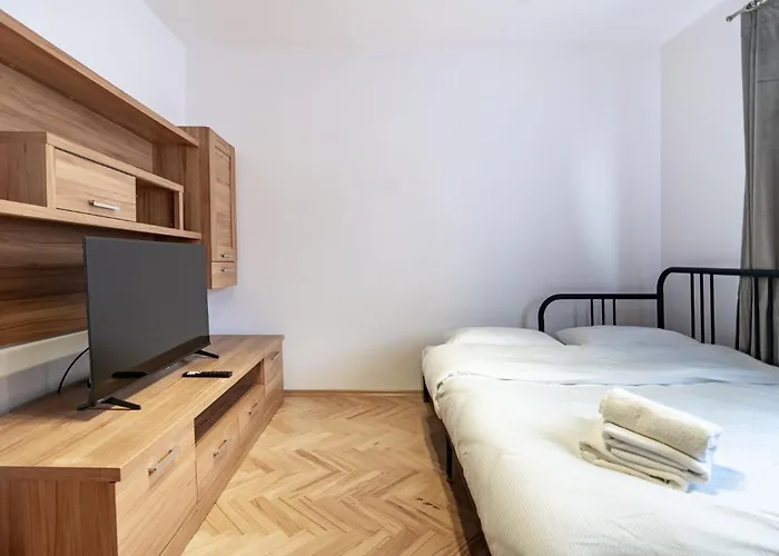 Sowinskiego Lakeside Calm By Bookinghost דירה *