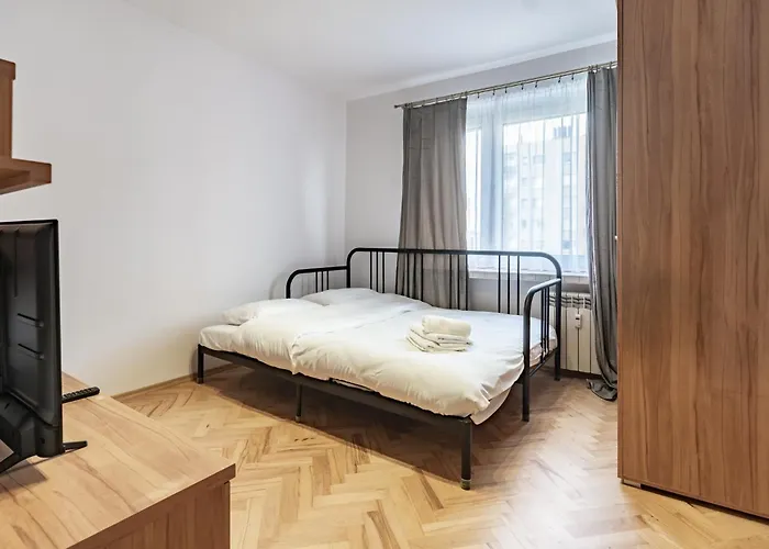 Sowinskiego Lakeside Calm By Bookinghost דירה קטוביץ